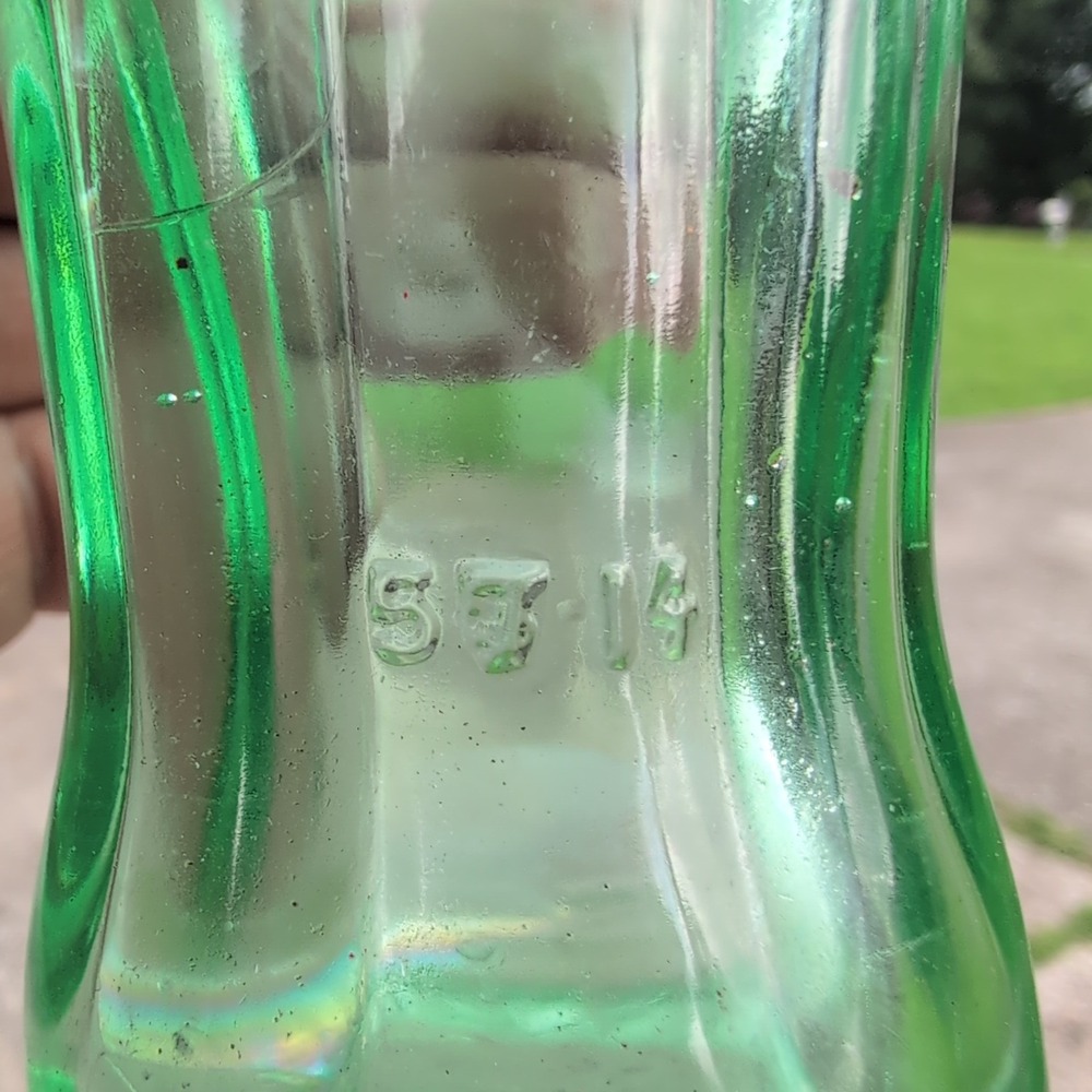 Vintage Coca-Cola Anniston Alabama 1957 Hobbleskirt Embossed Green Coke Bottle - Picture 3 of 3